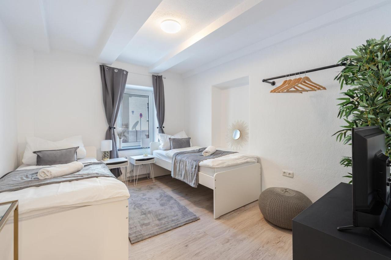 Terrace Apartment With 5 Rooms, Whirlpool And Bbq Augsburg Bagian luar foto