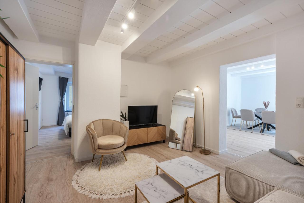 Terrace Apartment With 5 Rooms, Whirlpool And Bbq Augsburg Bagian luar foto